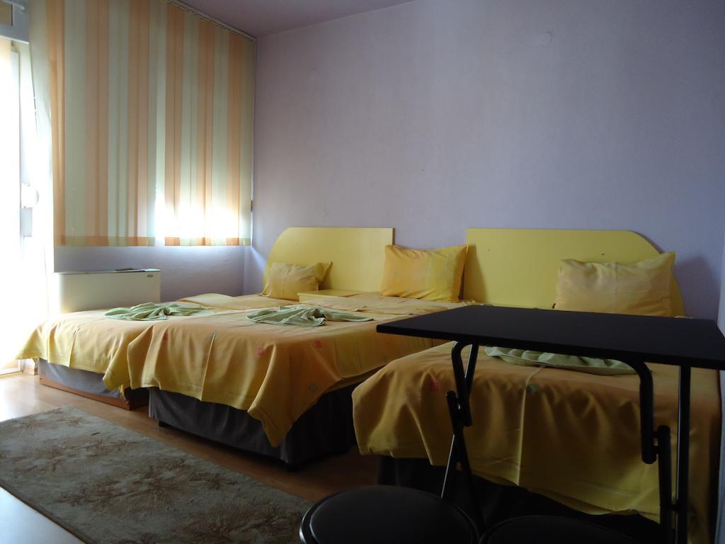 פטריך Dionis Hotel חדר תמונה