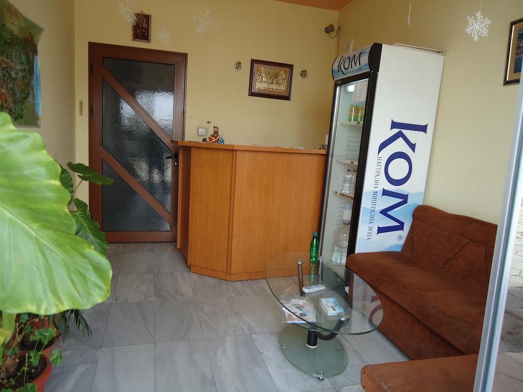 פטריך Dionis Hotel מראה חיצוני תמונה